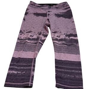 Lucy capris purple design sz S yoga gym activewear yoga